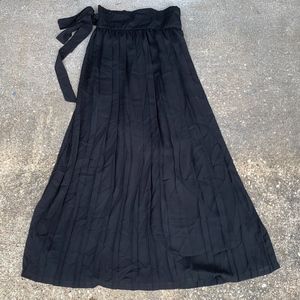 Freeway Flowy Black Wrap Skirt